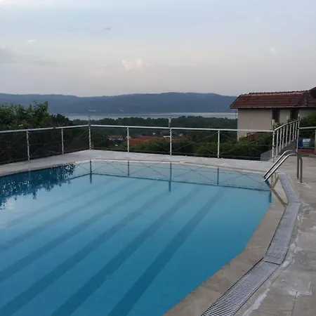 Oral Villa